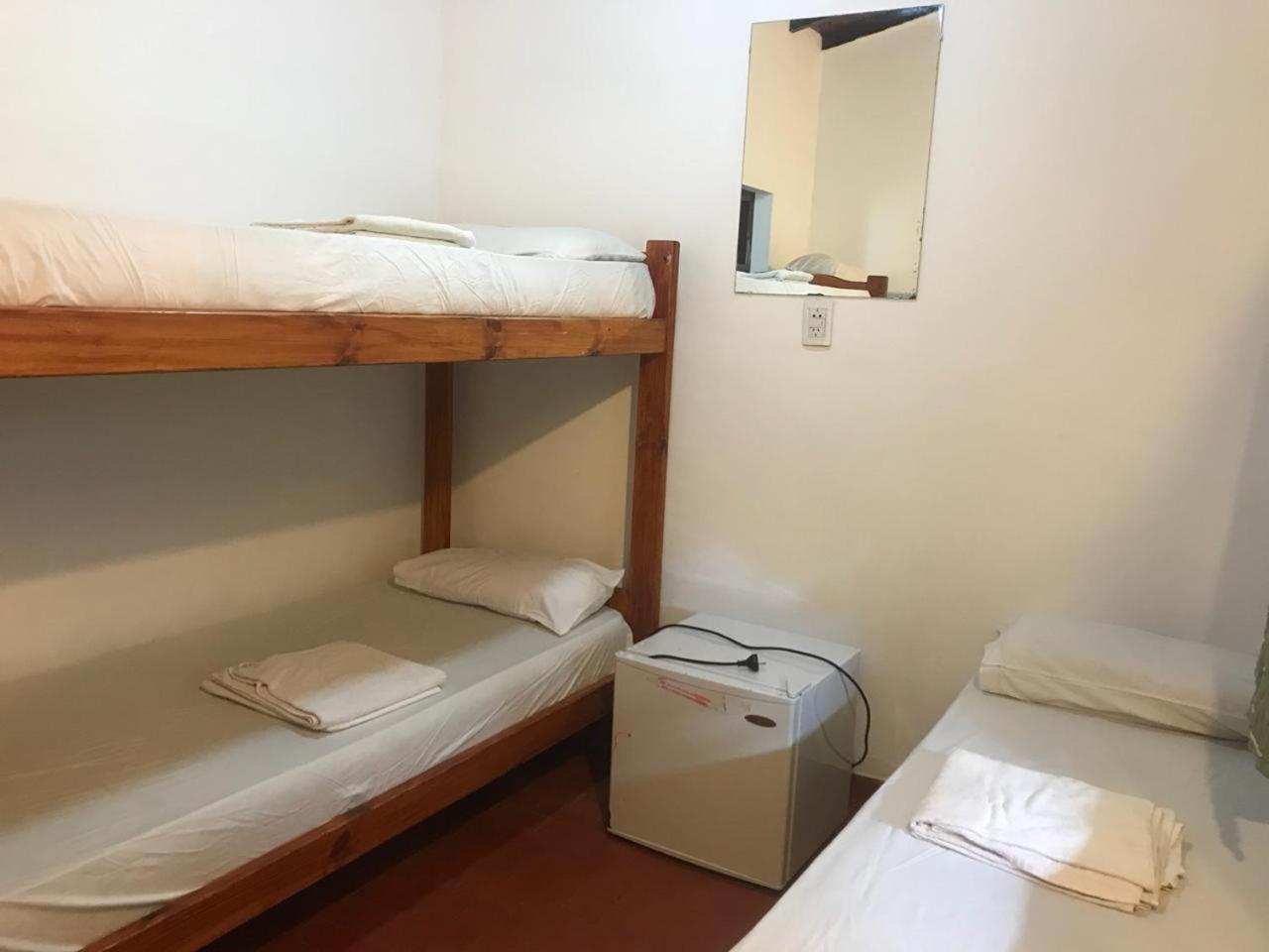 Hostel El Galeon Villa Gesell Bagian luar foto